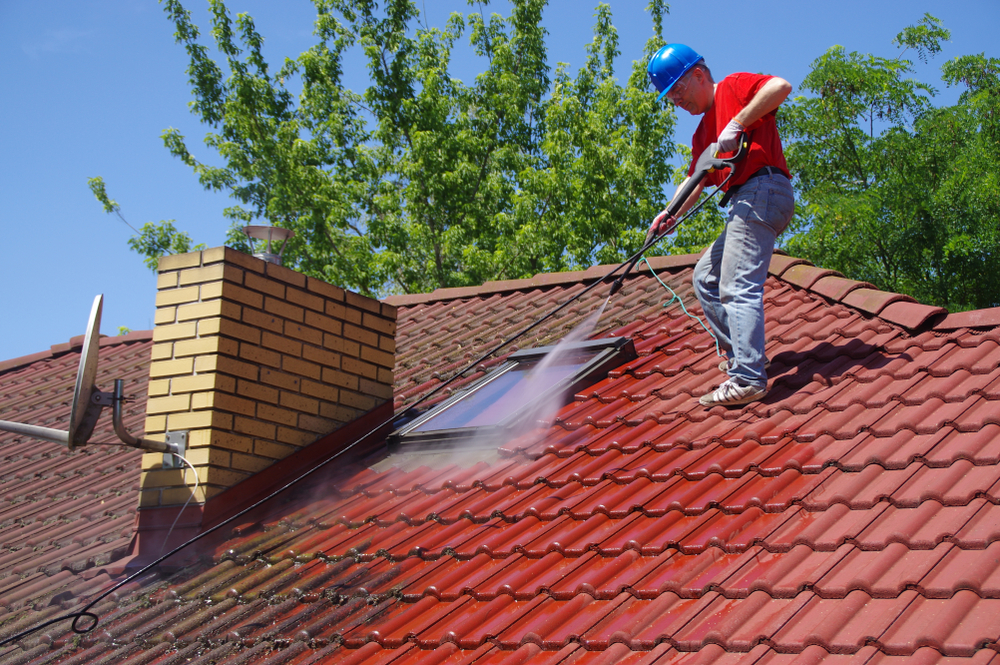 roof-cleaning-in-stockport